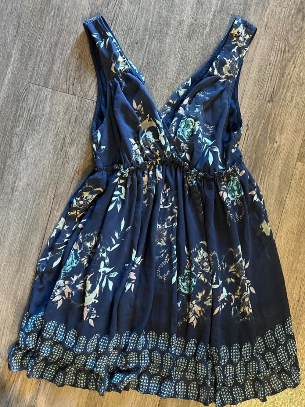 Navy Blue Floral Sleeveless Mini Dress Deep V‑Neck Gathered Waist